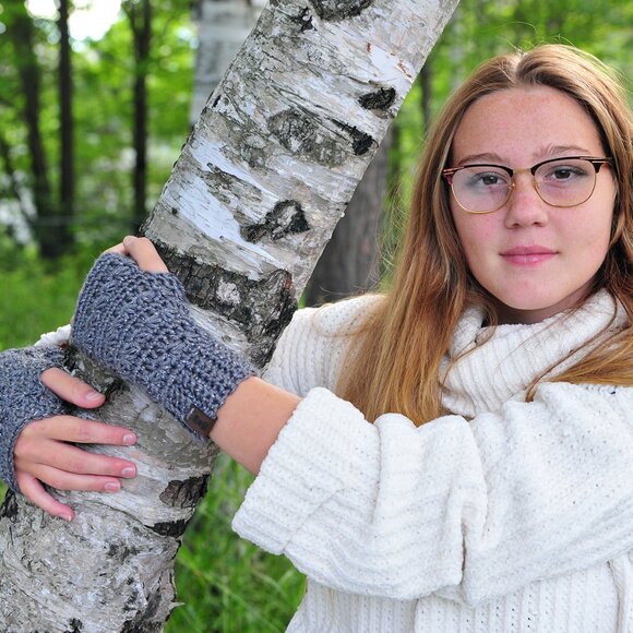 Platinum Fingerless Gloves with Sparkle - Hand Made in Canada - Picture 4 of 4